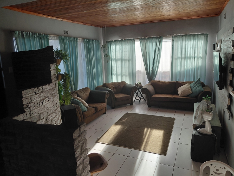 3 Bedroom Property for Sale in Bothasrus Eastern Cape